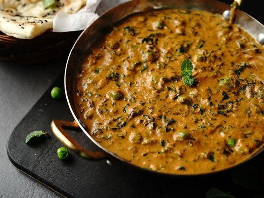 Methi Malai Matar Magic (Methi Malai Matar with choice of 2 Naans)-Prepared Appetizers & Side Dishes-Fusion Flavour Foods-The Flavour Saga